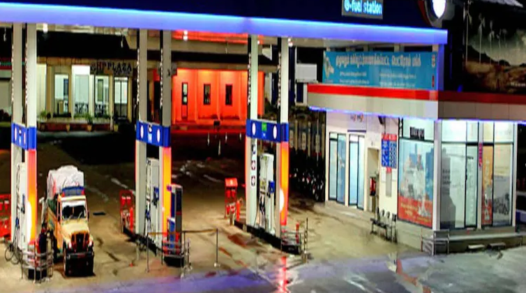 Maharashtra lowers petrol, diesel prices for the Mumbai region: Check details