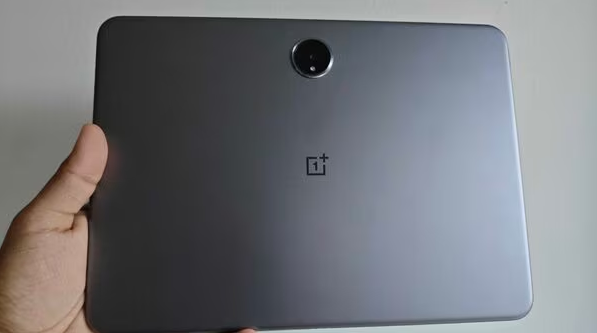 OnePlus has released the OnePlus Pad 2 in India, equipped with a Snapdragon 8 Gen 3 chip, with prices starting at ₹39,999. Get all the details here.