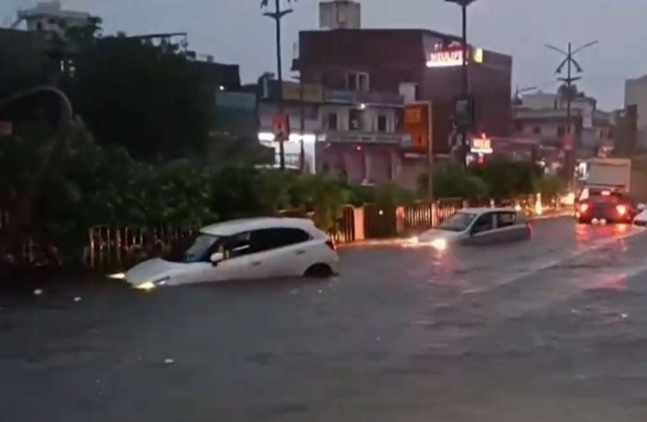 Heavy rains lash Rajasthan’s Jaipur, vehicles seen submerged in water