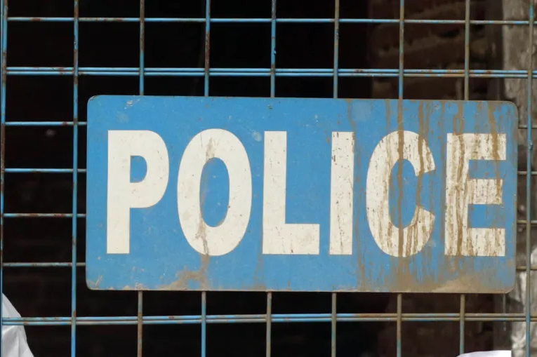 At least 11 Pakistani policemen killed in ambush by suspected robbers