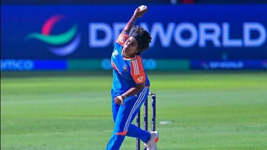 Arundhati is focusing on her bowling skills to achieve all-rounder status