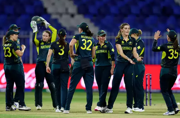 Schutt shines in Australia’s thumping victory over New Zealand
