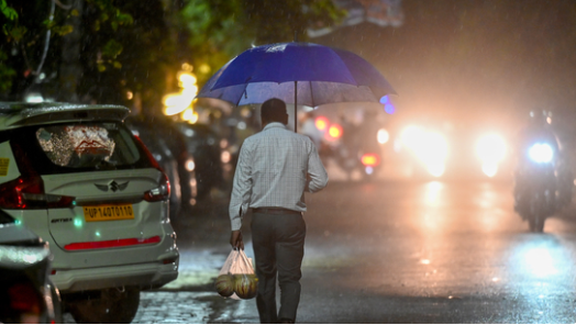 IMD issues ‘red alert’ in Delhi-NCR for next 2-3 hours, warns of severe thunderstorm, rain